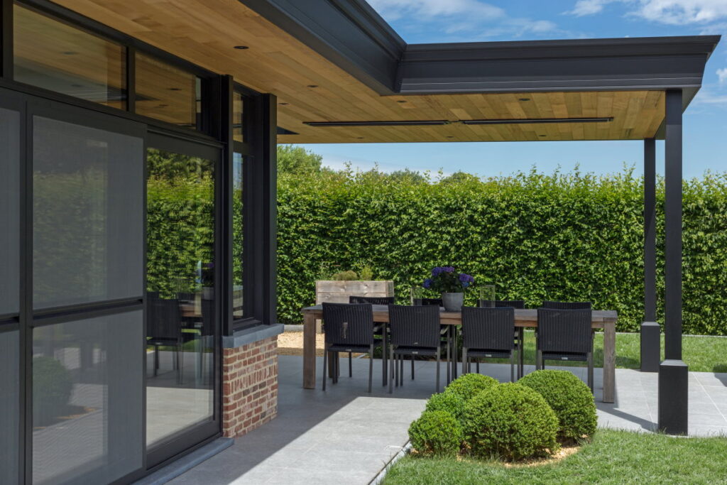 Terrasse et jardin bio : Créer de l’ombre avec des matériaux naturels et durables